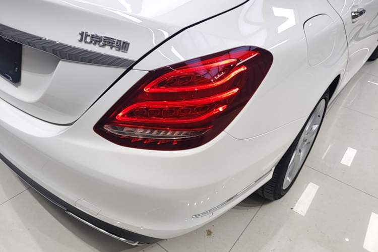 Used Mercedes-Benz C-Class 2015 C 260 L Right Rear Taillight