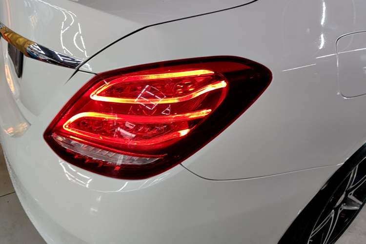 Used Mercedes-Benz C-Class 2015 C 300 Sport Edition Right Rear Taillight
