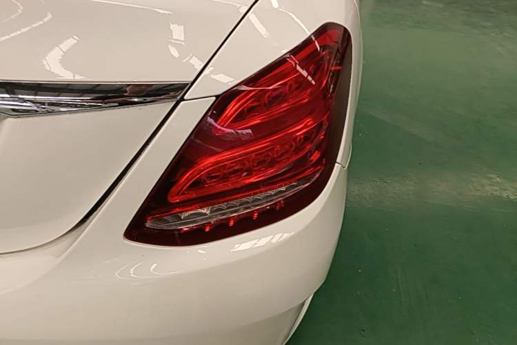 Used Mercedes-Benz C-Class 2015 Restyled C 180 L Sport Edition Right Rear Taillight