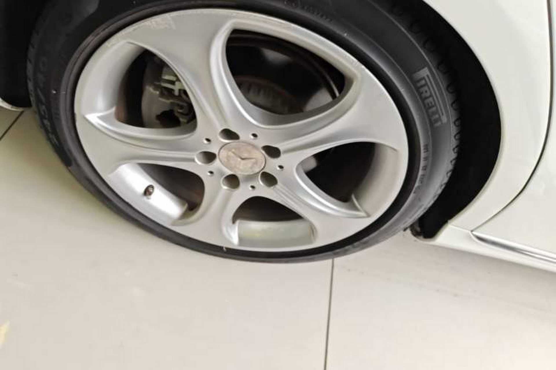 Used Mercedes-Benz C-Class 2015 C 300 L Right Rear Wheel Hub