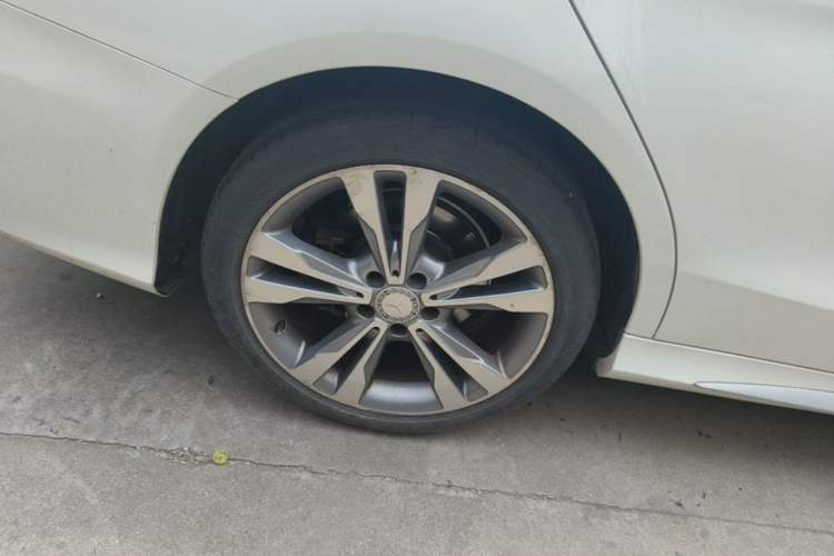 Used Mercedes-Benz C-Class 2015 C 200 L 4MATIC Sport Edition Right Rear Wheel Hub