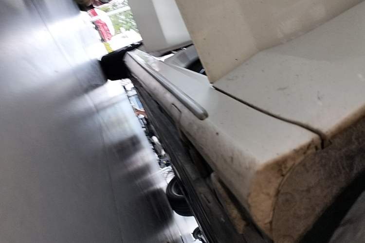 Used Mercedes-Benz C-Class 2015 Restyled C 180 L Sport Edition Right Side Sill