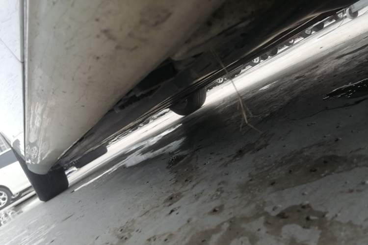 Used Mercedes-Benz C-Class 2015 Facelift C 200 L Right Side Sill