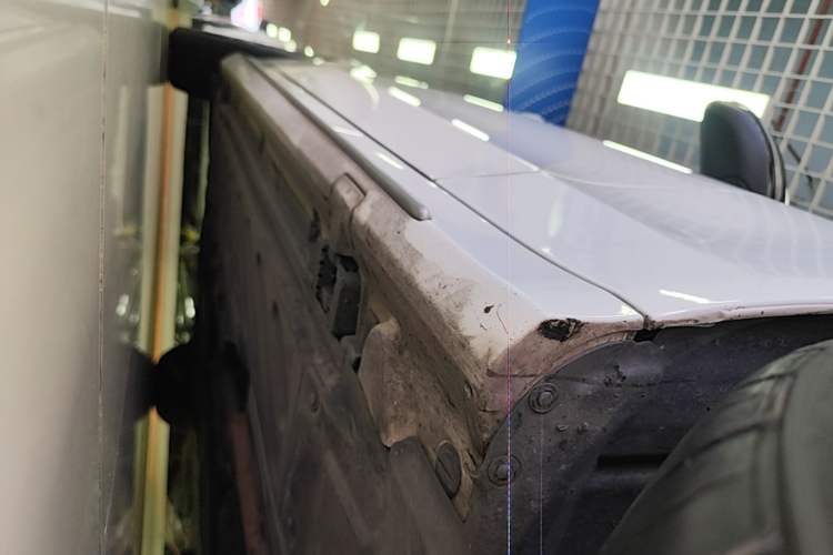 Used Mercedes-Benz C-Class 2015 Revised C 200 L Sport Edition Right Side Sill