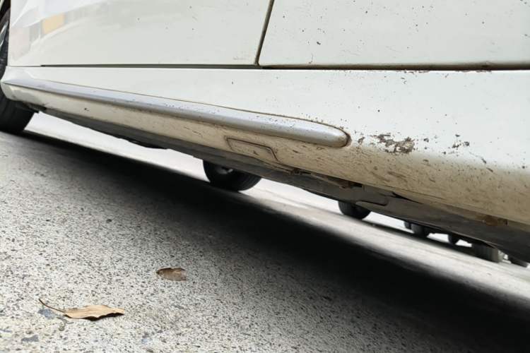 Used Mercedes-Benz C-Class 2015 Restyled C 180 L Sport Edition Right Side Sill