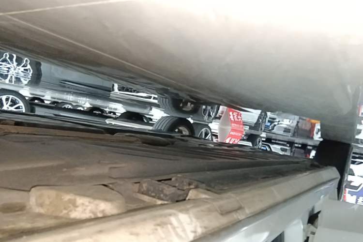 Used Mercedes-Benz C-Class 2015 Restyled C 180 L Sport Edition Right Side Sill