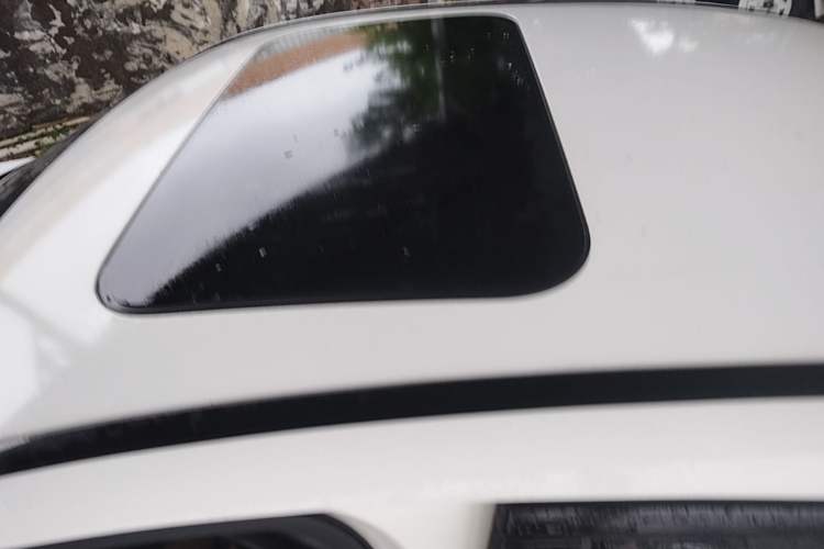 Used Mercedes-Benz C-Class 2015 C 200 Sport Edition Roof