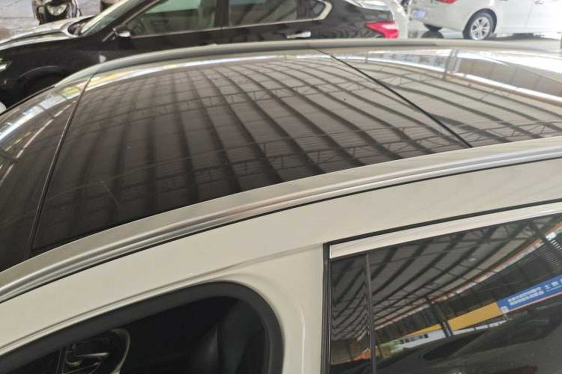 Used Mercedes-Benz C-Class 2015 C 200 station wagon Roof