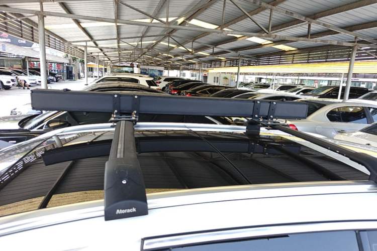 Used Mercedes-Benz C-Class 2015 C 200 station wagon Roof