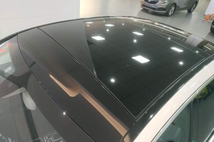 Used Mercedes-Benz C-Class 2015 C 200 L Sport Edition Roof
