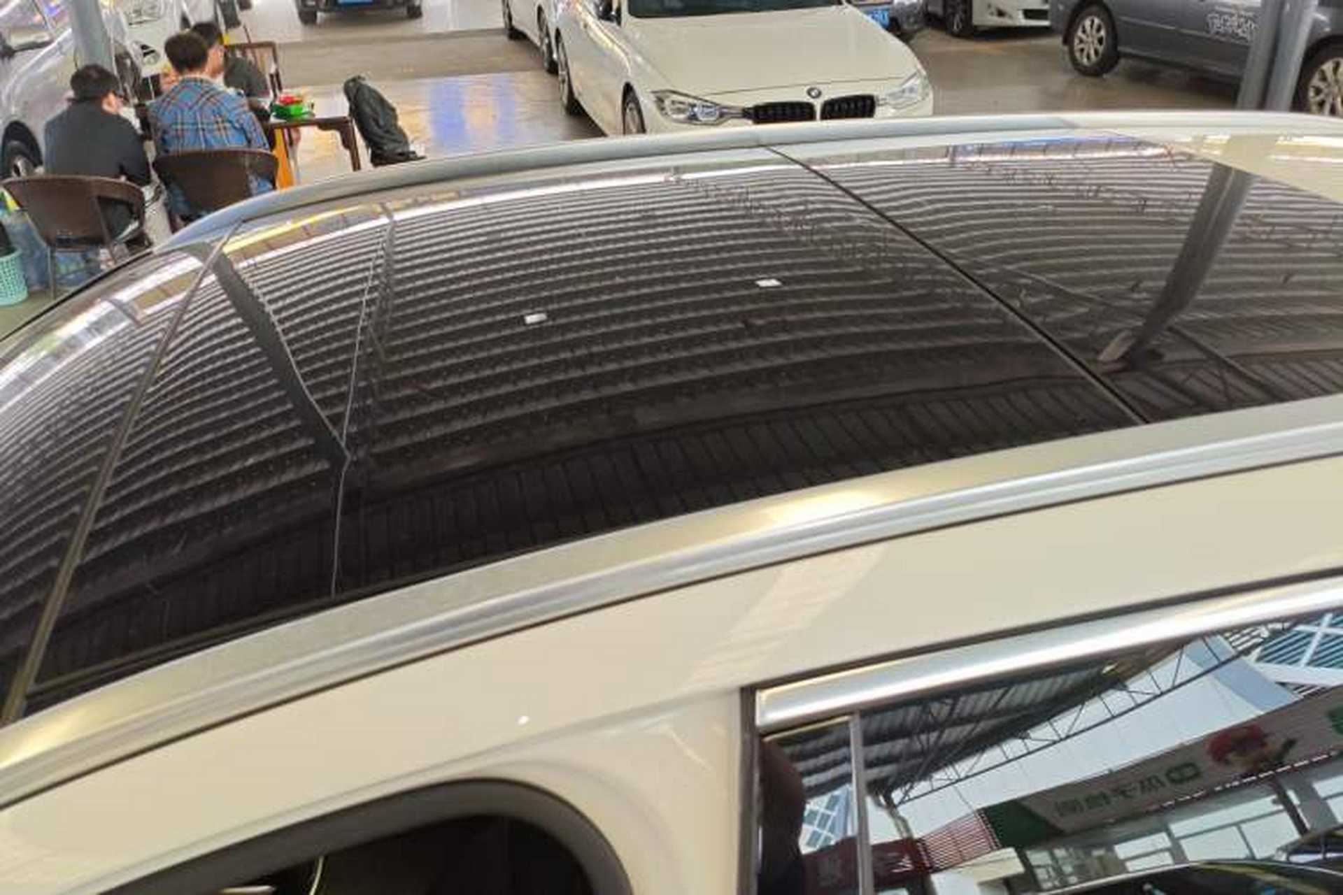 Used Mercedes-Benz C-Class 2015 C 200 station wagon Roof