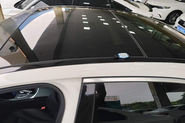 Used Mercedes-Benz C-Class 2015 Revised C 200 L Sport Edition Roof