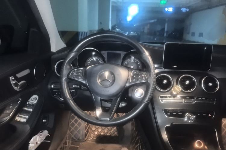 Used Mercedes-Benz C-Class 2015 Revised C 200 L Sport Edition Steering Wheel