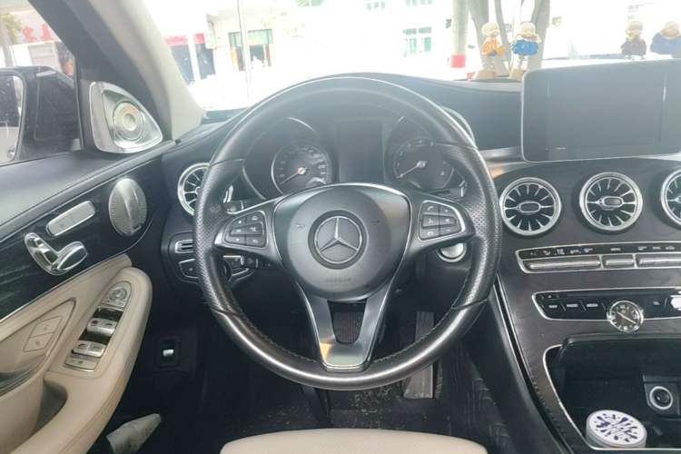 Used Mercedes-Benz C-Class 2015 Revised C 200 L Sport Edition Steering Wheel
