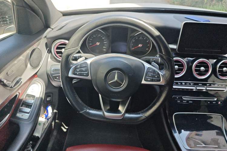 Used Mercedes-Benz C-Class 2015 C 200 Sport Edition Steering Wheel