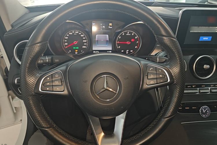Used Mercedes-Benz C-Class 2015 C 200 L 4MATIC Sport Edition Steering Wheel