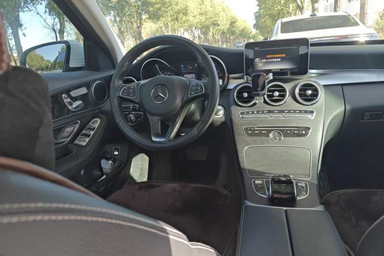 Used Mercedes-Benz C-Class 2015 Revised C 200 L Sport Edition Steering Wheel