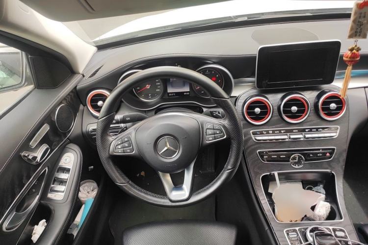 Used Mercedes-Benz C-Class 2015 Revised C 200 L Sport Edition Steering Wheel