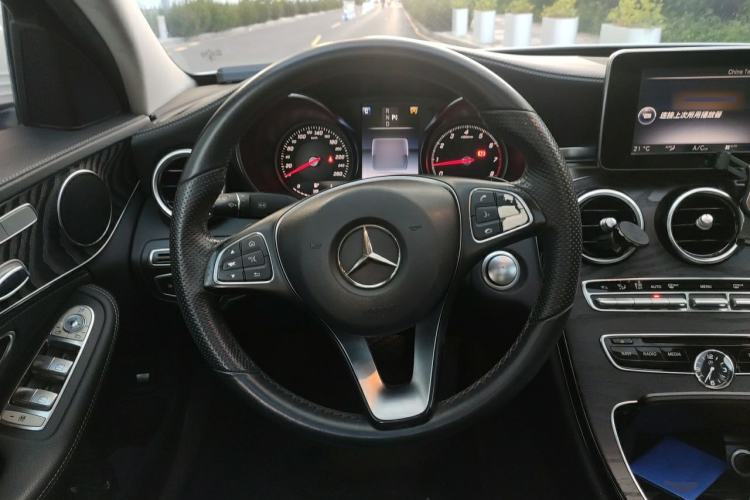 Used Mercedes-Benz C-Class 2015 Revised C 200 L Sport Edition Steering Wheel
