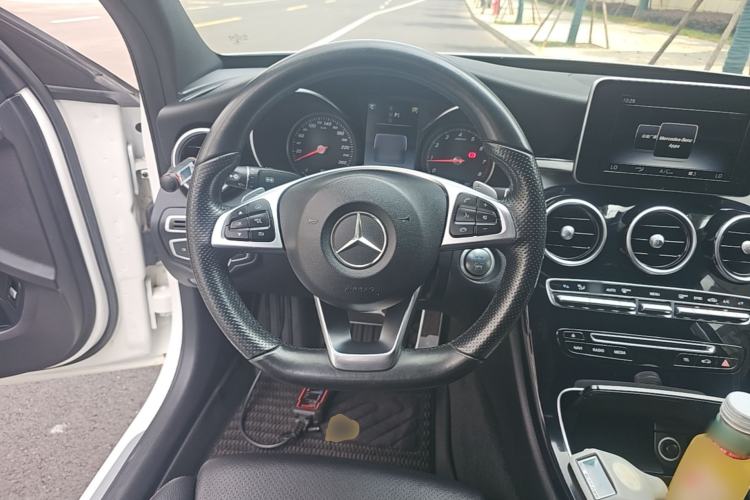Used Mercedes-Benz C-Class 2015 C 200 Sport Edition Steering Wheel