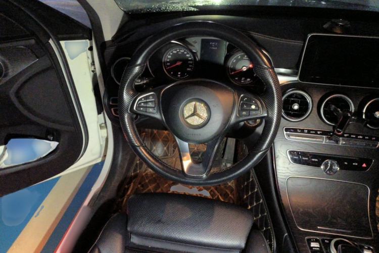Used Mercedes-Benz C-Class 2015 Revised C 200 L Sport Edition Steering Wheel