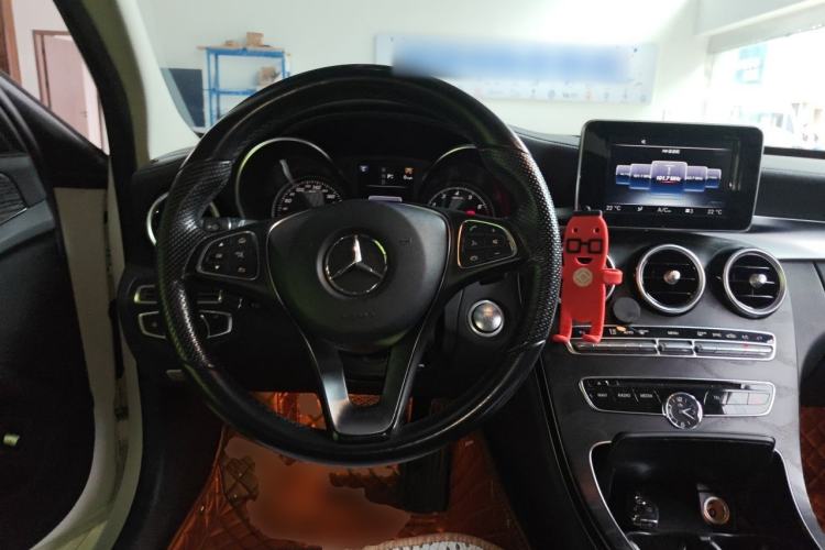 Used Mercedes-Benz C-Class 2015 Revised C 200 L Sport Edition Steering Wheel