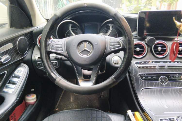 Used Mercedes-Benz C-Class 2015 Revised C 200 L Sport Edition Steering Wheel