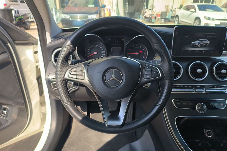 Used Mercedes-Benz C-Class 2015 C 200 L 4MATIC Sport Edition Steering Wheel