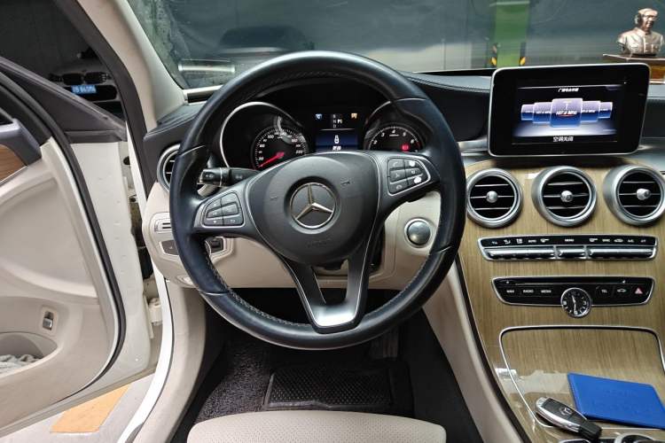 Used Mercedes-Benz C-Class 2015 C 180 L Steering Wheel