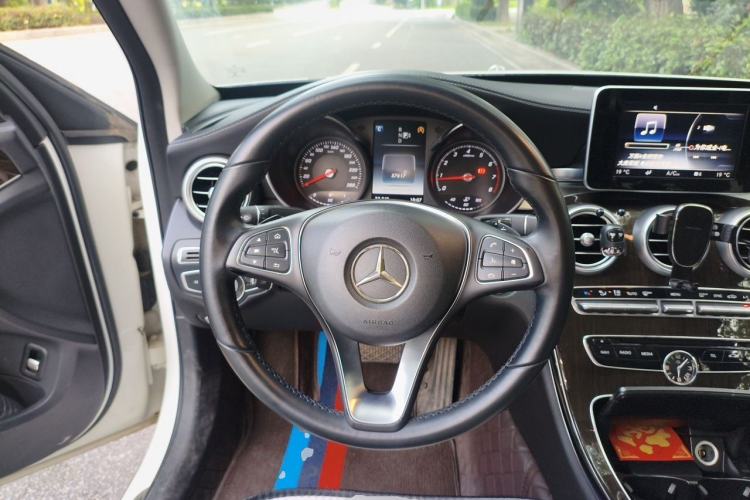 Used Mercedes-Benz C-Class 2015 C 200 L Steering Wheel