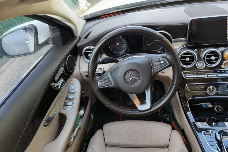 Used Mercedes-Benz C-Class 2015 Facelift C 200 L Steering Wheel