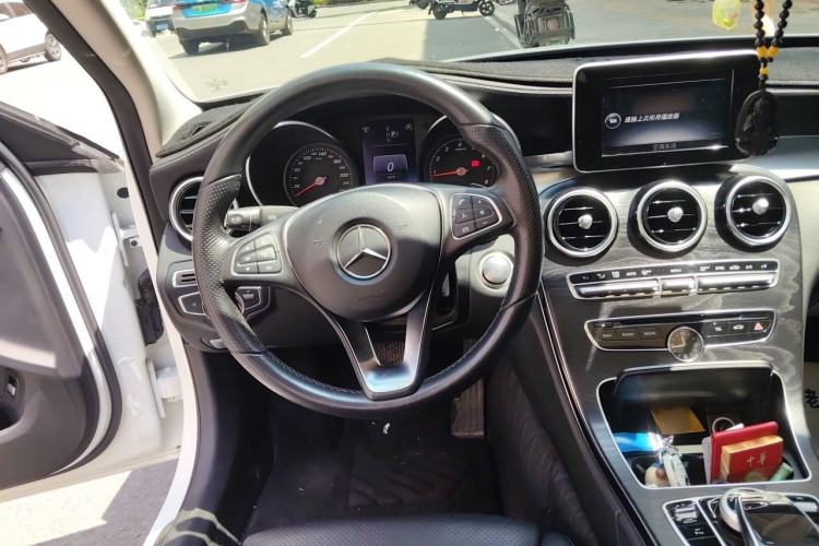 Used Mercedes-Benz C-Class 2015 C 200 L 4MATIC Sport Edition Steering Wheel