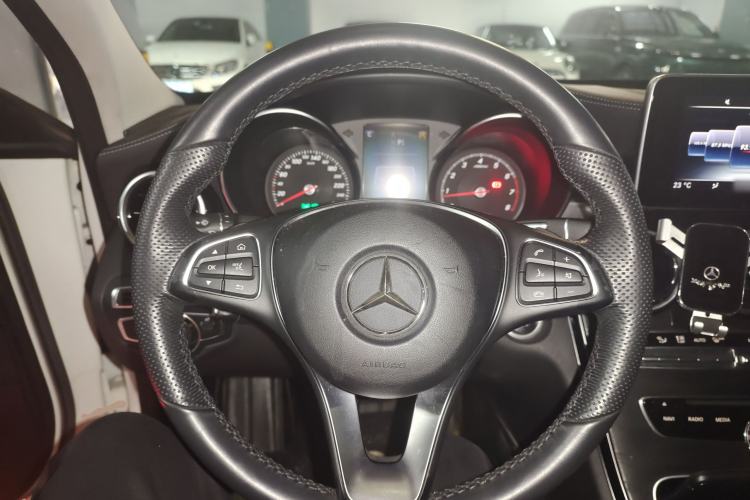 Used Mercedes-Benz C-Class 2015 Revised C 200 L Sport Edition Steering Wheel