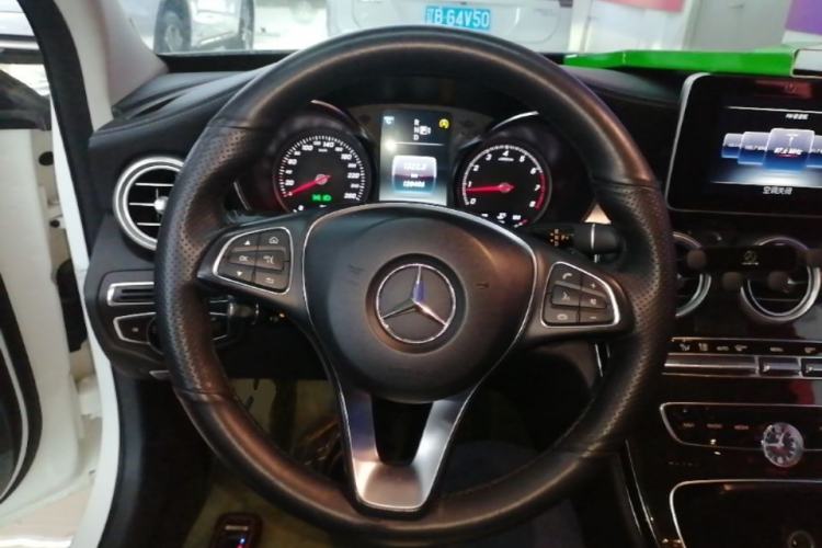 Used Mercedes-Benz C-Class 2015 C 200 L Steering Wheel