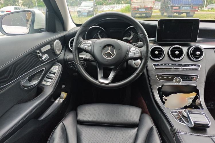 Used Mercedes-Benz C-Class 2015 Revised C 200 L Sport Edition Steering Wheel