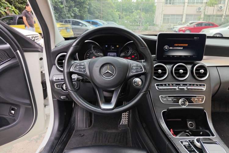 Used Mercedes-Benz C-Class 2015 C 300 L Sport Edition Steering Wheel