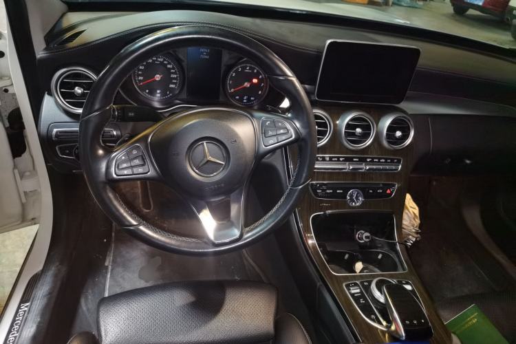 Used Mercedes-Benz C-Class 2015 Revised C 200 L Sport Edition Steering Wheel
