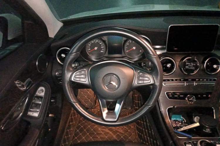 Used Mercedes-Benz C-Class 2015 Restyled C 180 L Sport Edition Steering Wheel