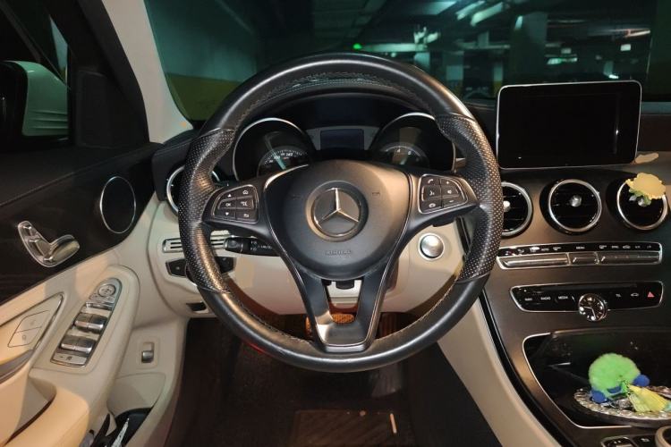 Used Mercedes-Benz C-Class 2015 C 180 L Sport Edition Steering Wheel
