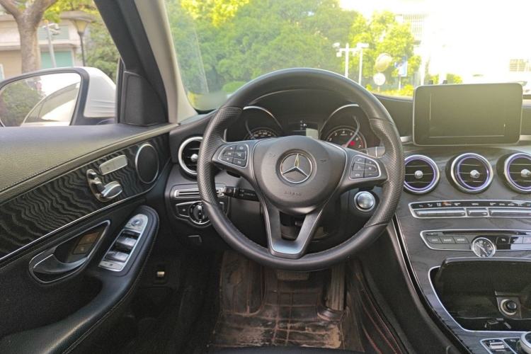 Used Mercedes-Benz C-Class 2015 Revised C 200 L Sport Edition Steering Wheel