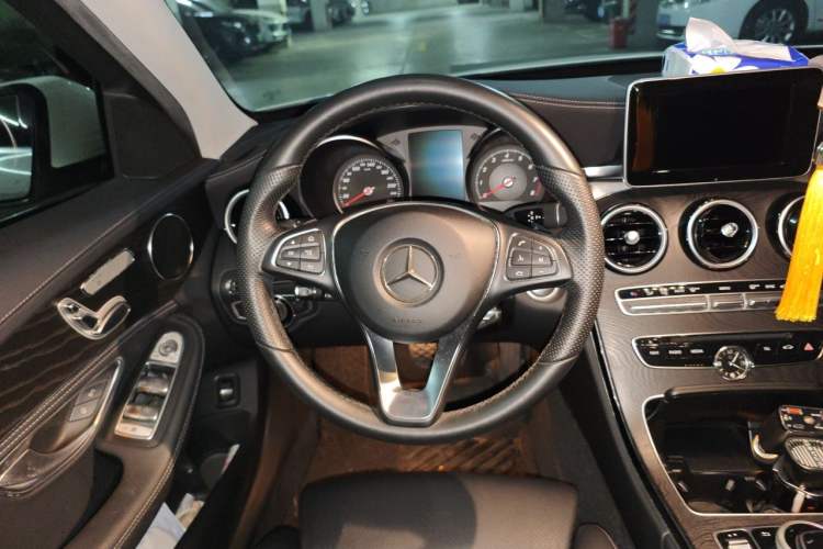 Used Mercedes-Benz C-Class 2015 C 200 L Sport Edition Steering Wheel