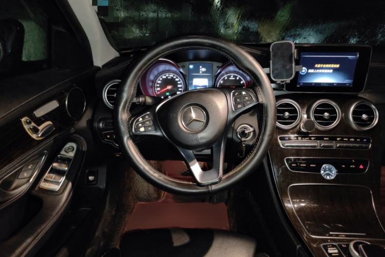 Used Mercedes-Benz C-Class 2015 Facelift C 200 L Steering Wheel