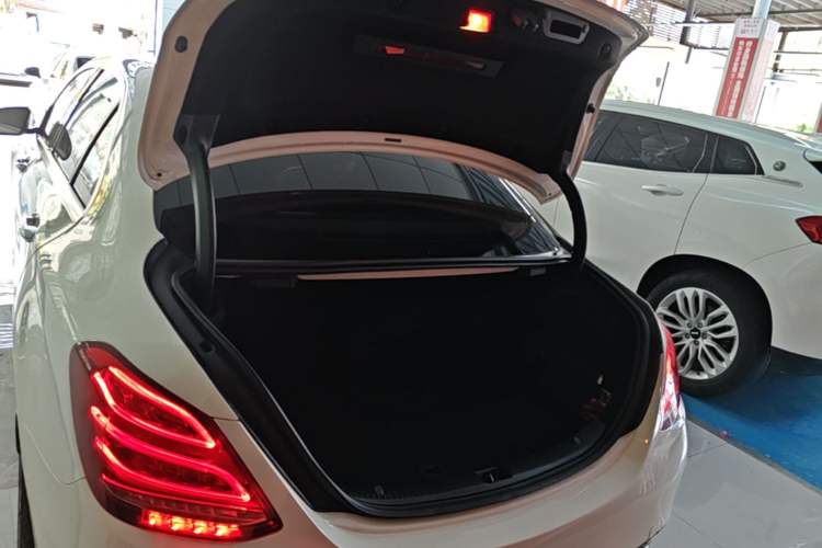 Used Mercedes-Benz C-Class 2015 C 260 L Sport Edition Trunk