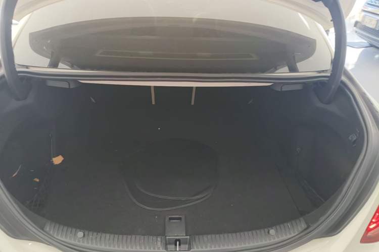 Used Mercedes-Benz C-Class 2015 C 200 L Sport Edition Trunk
