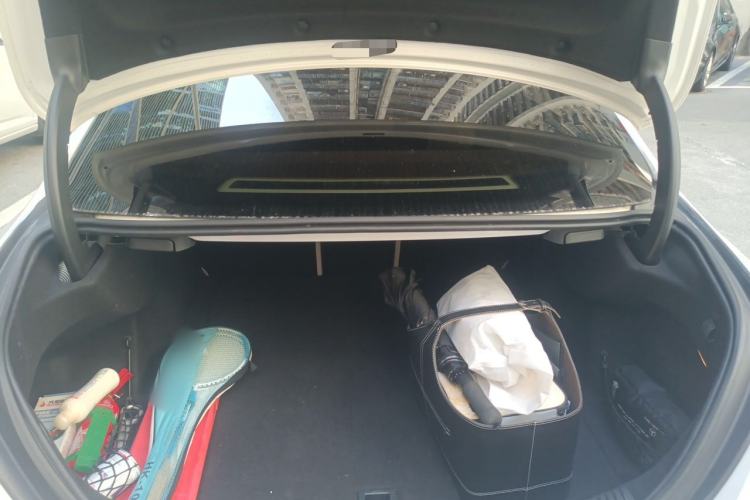 Used Mercedes-Benz C-Class 2015 C 180 L Sport Edition Trunk