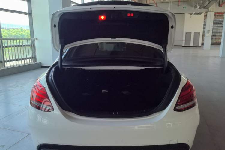 Used Mercedes-Benz C-Class 2015 Revised C 200 L Sport Edition Trunk