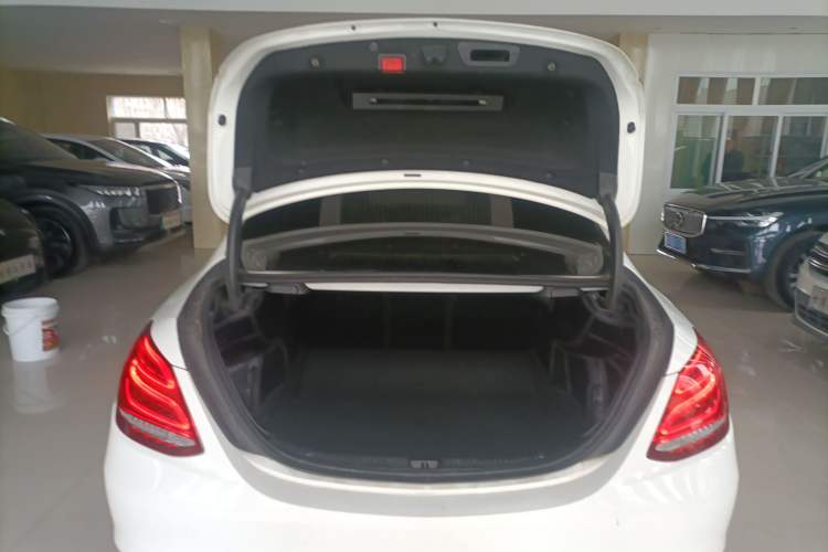 Used Mercedes-Benz C-Class 2015 C 200 L Trunk