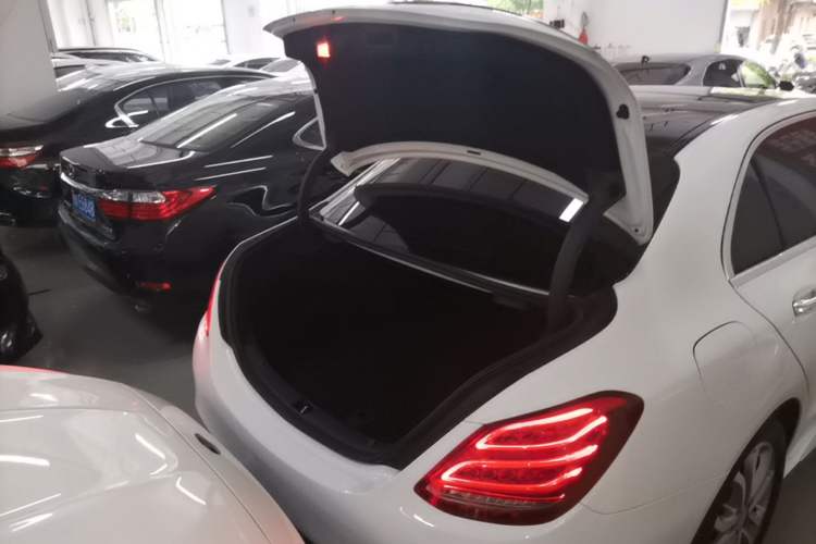 Used Mercedes-Benz C-Class 2015 C 200 L Sport Edition Trunk