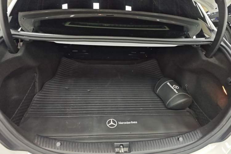Used Mercedes-Benz C-Class 2015 Restyled C 180 L Sport Edition Trunk