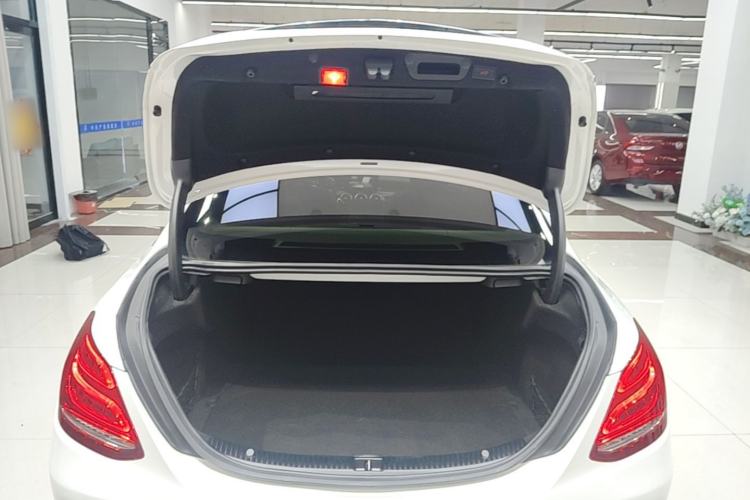 Used Mercedes-Benz C-Class 2015 C 260 L Trunk
